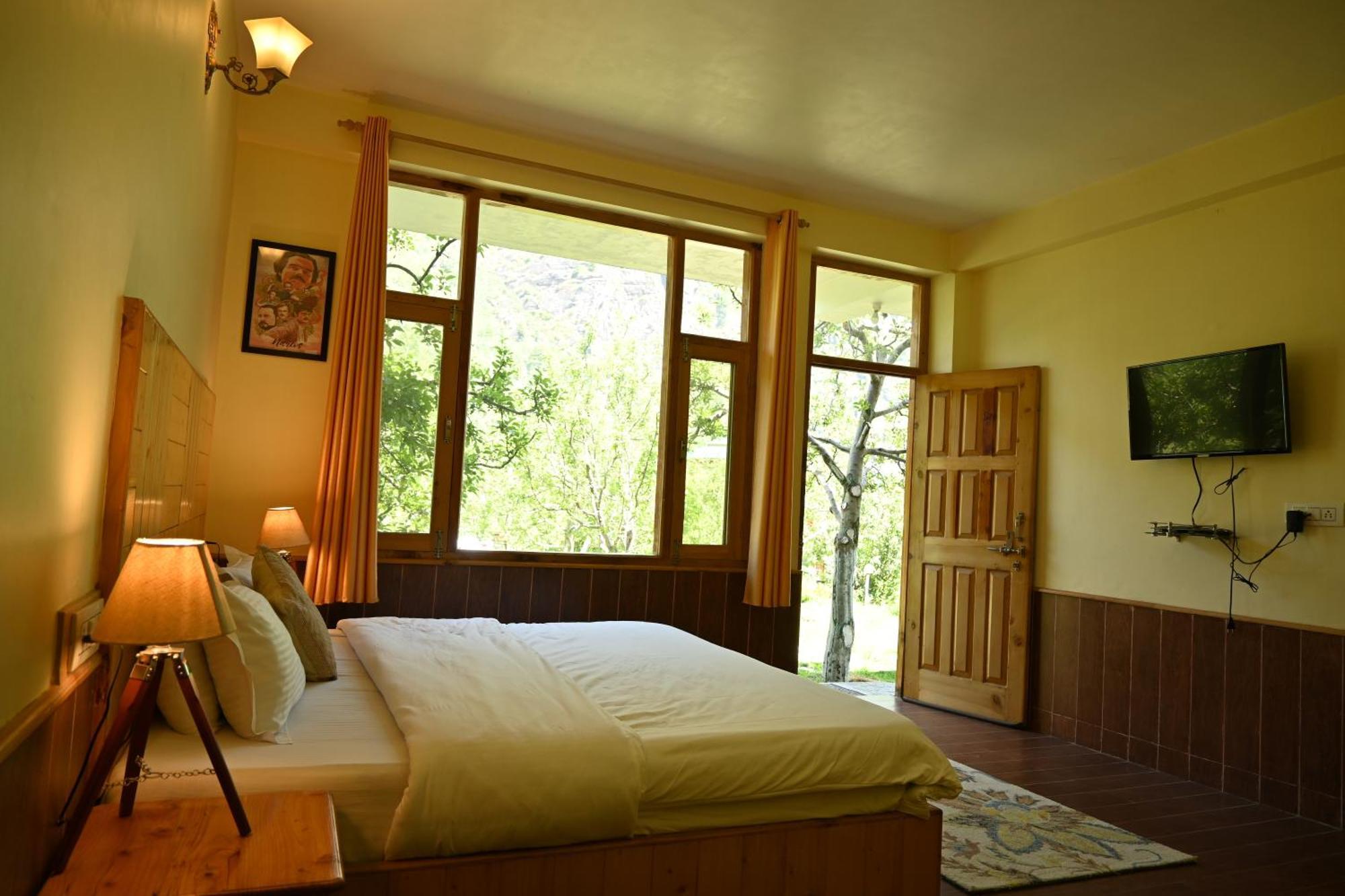 Bed and Breakfast Cascade Mountain Retreat Manali Exteriér fotografie