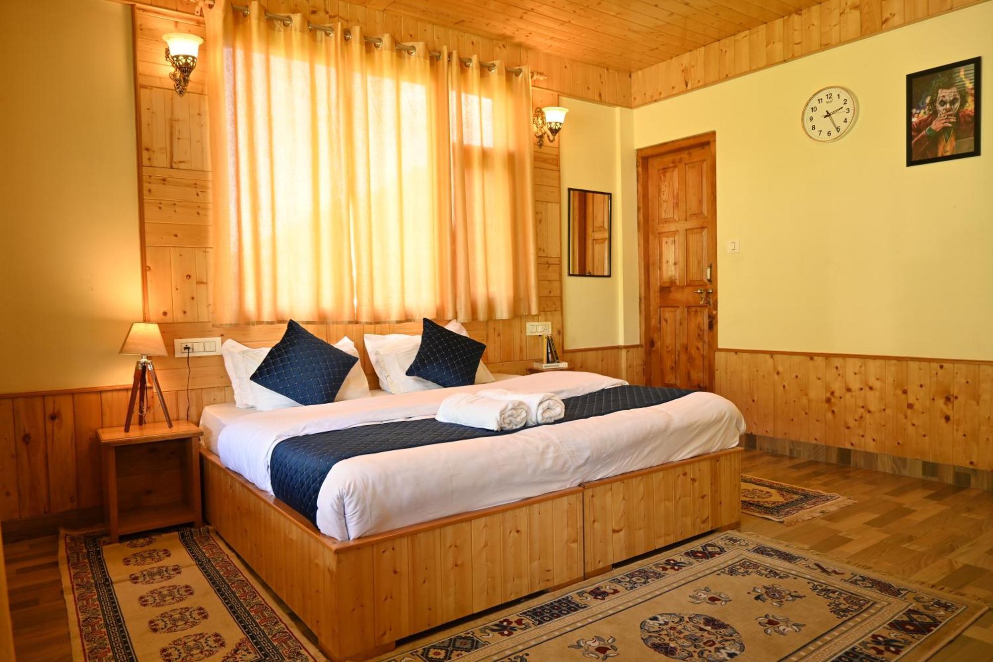 Bed and Breakfast Cascade Mountain Retreat Manali Exteriér fotografie