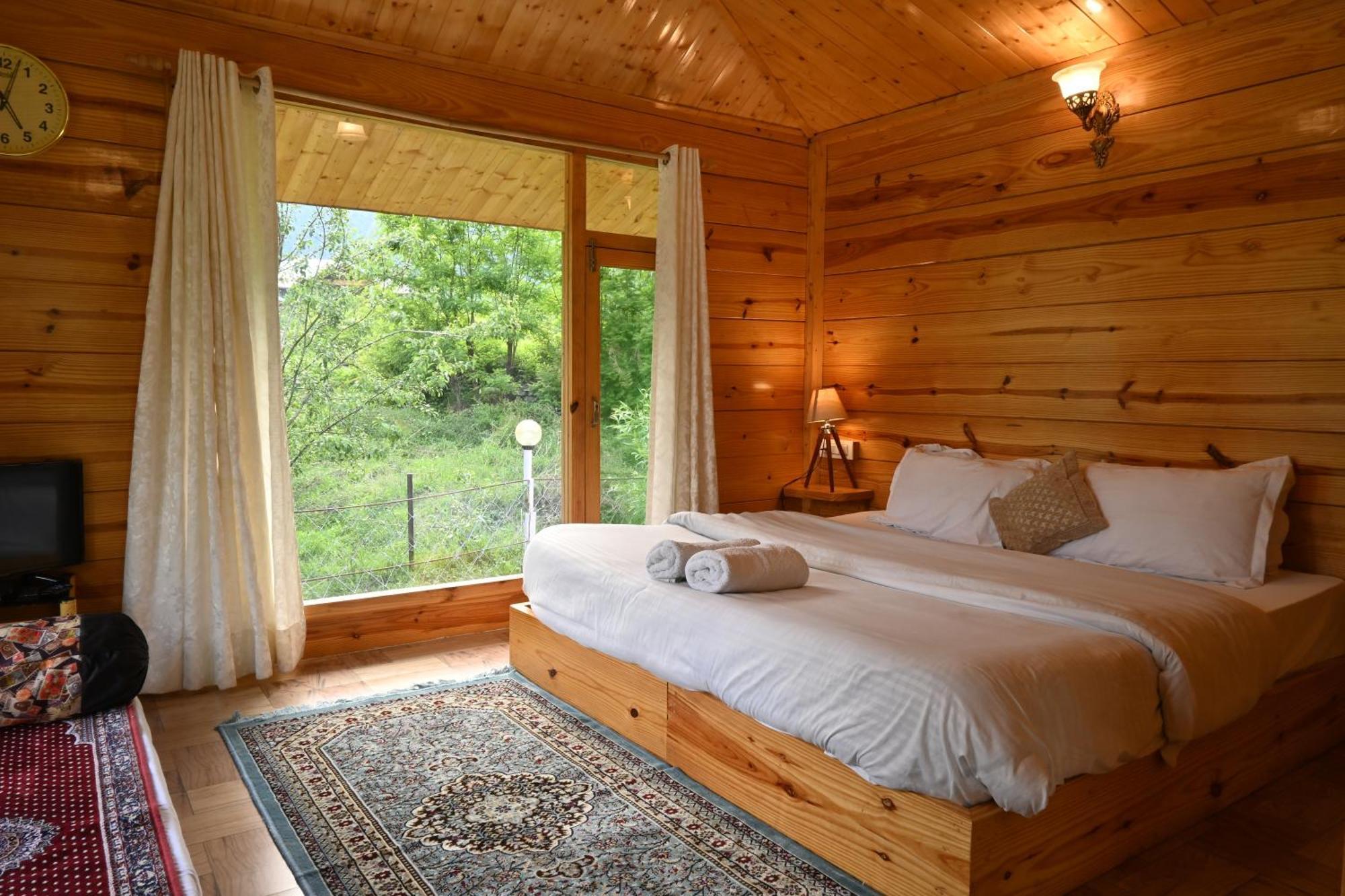 Bed and Breakfast Cascade Mountain Retreat Manali Exteriér fotografie