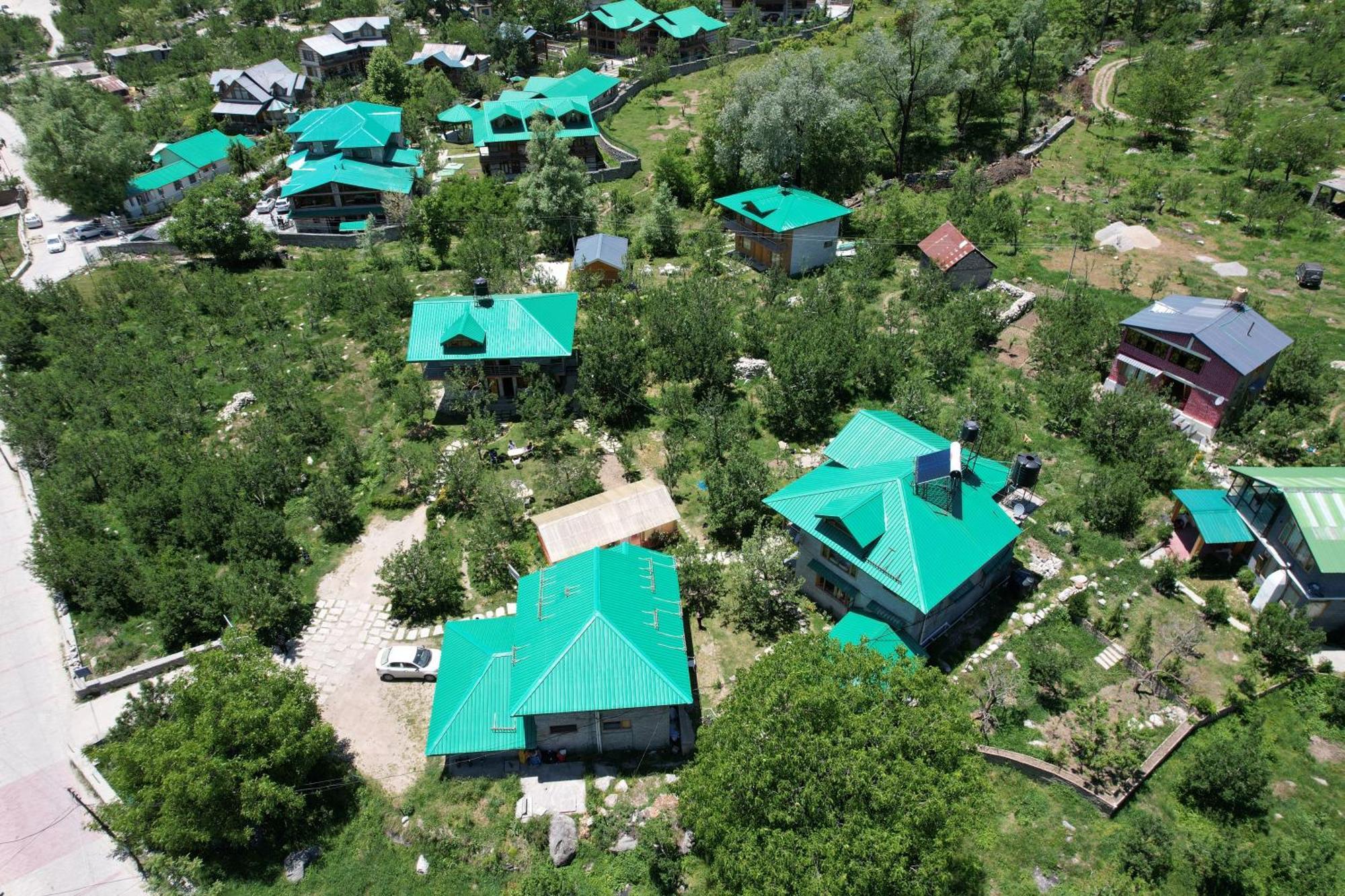 Bed and Breakfast Cascade Mountain Retreat Manali Exteriér fotografie
