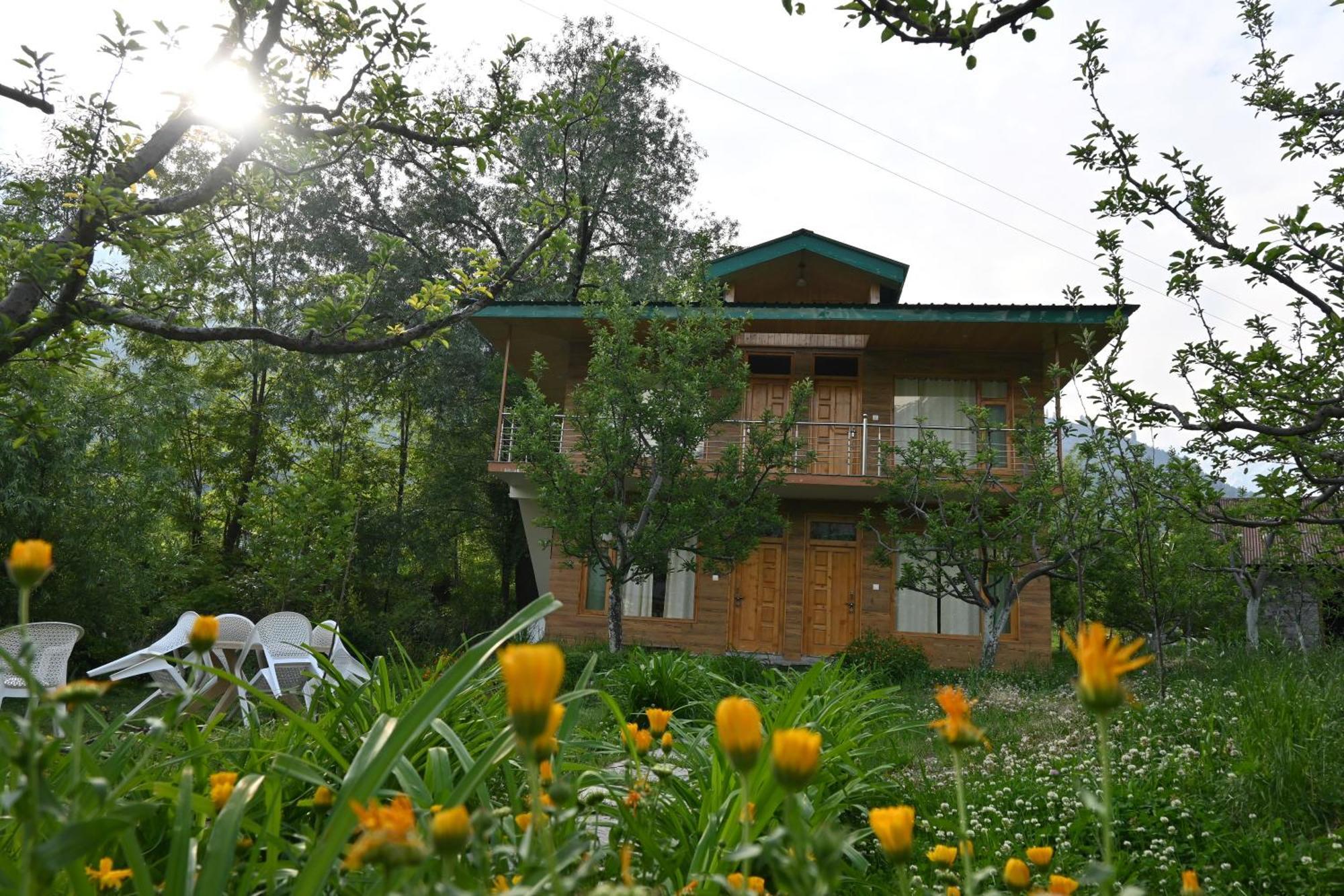 Bed and Breakfast Cascade Mountain Retreat Manali Exteriér fotografie