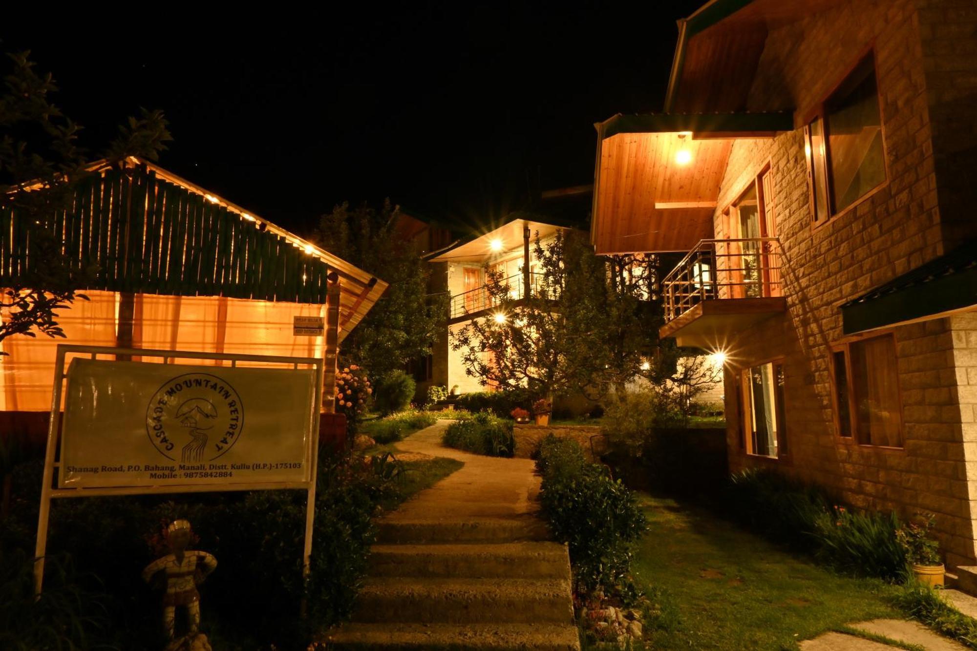 Bed and Breakfast Cascade Mountain Retreat Manali Exteriér fotografie