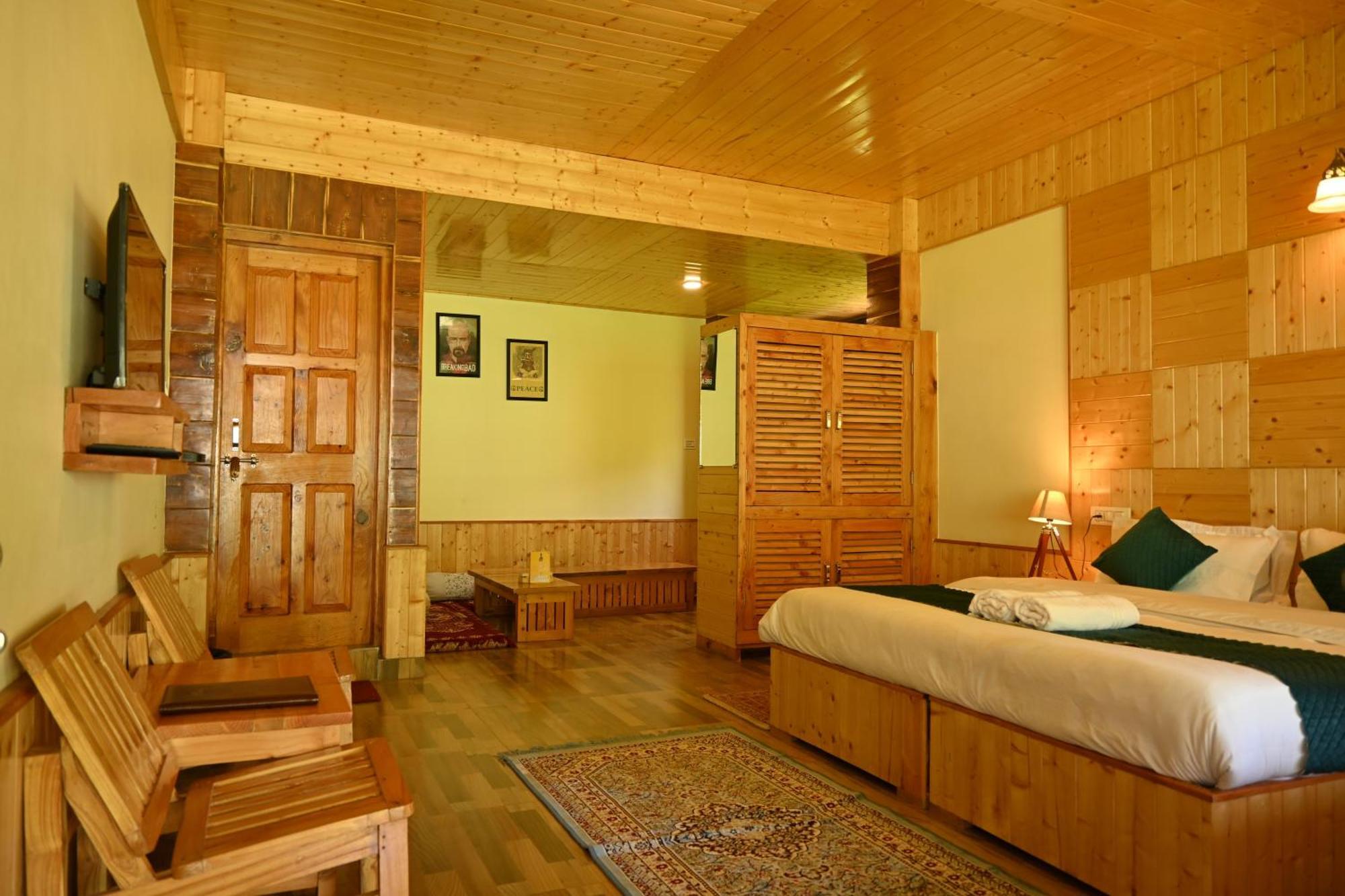 Bed and Breakfast Cascade Mountain Retreat Manali Exteriér fotografie