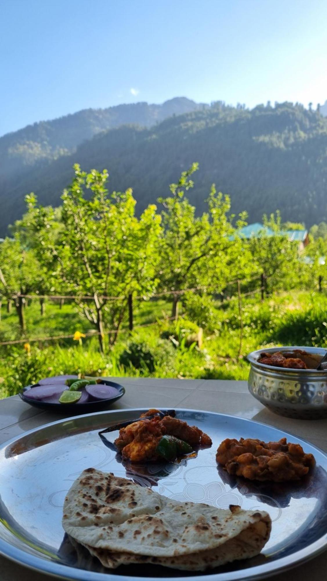 Bed and Breakfast Cascade Mountain Retreat Manali Exteriér fotografie