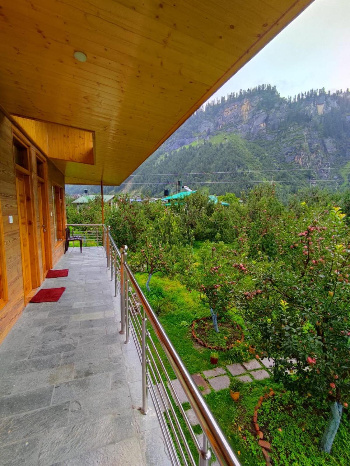 Bed and Breakfast Cascade Mountain Retreat Manali Exteriér fotografie