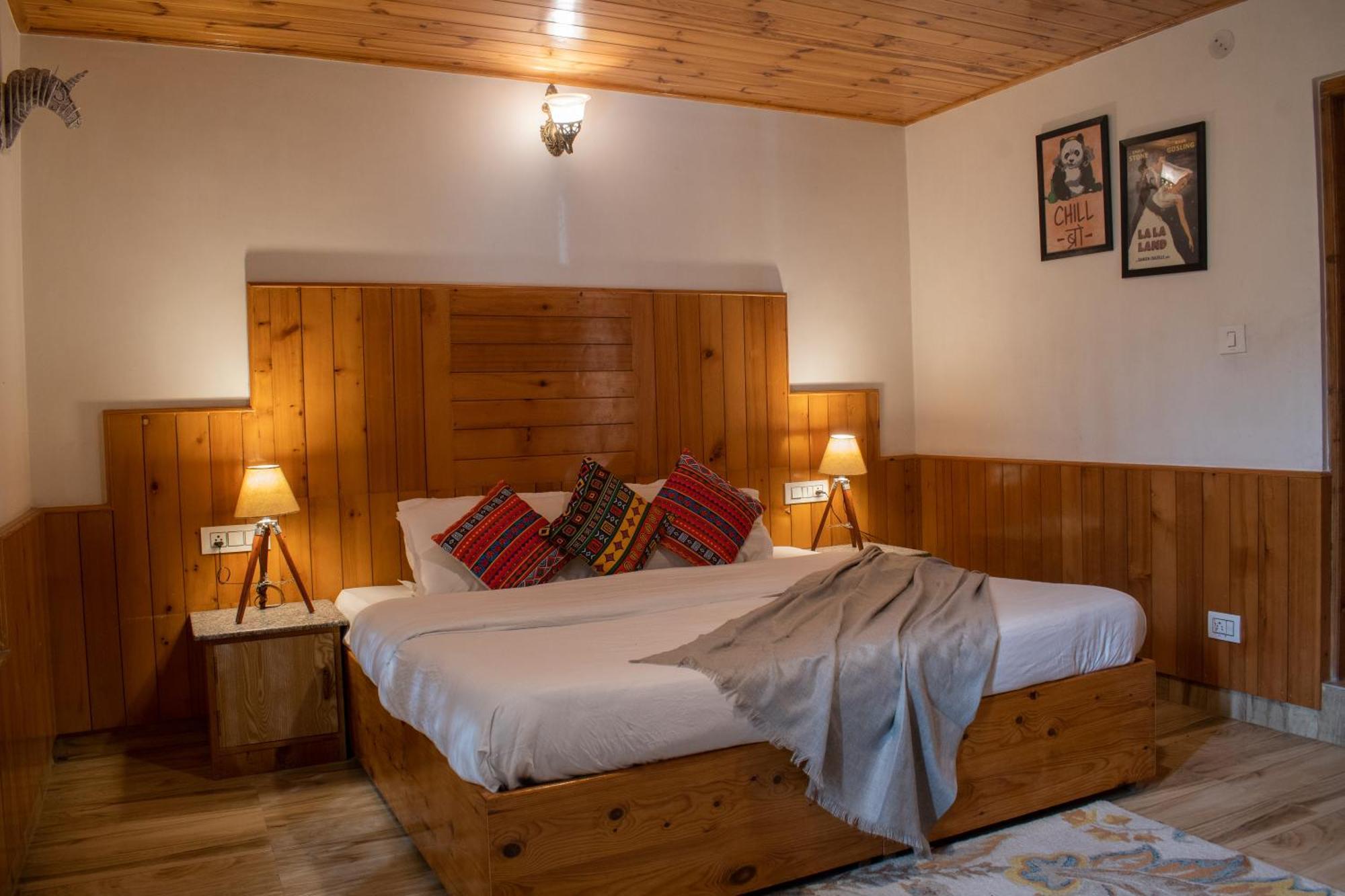 Bed and Breakfast Cascade Mountain Retreat Manali Exteriér fotografie