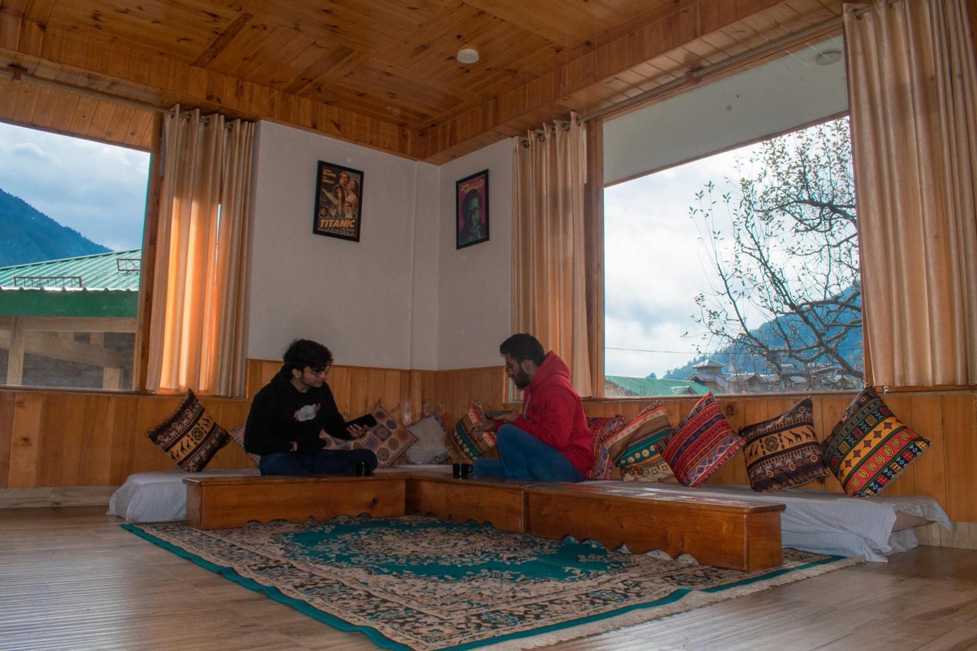 Bed and Breakfast Cascade Mountain Retreat Manali Exteriér fotografie